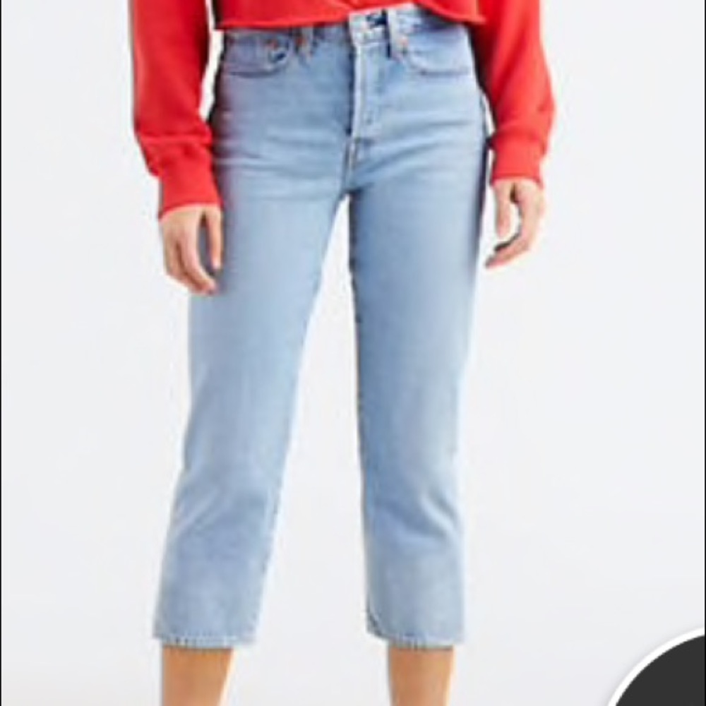Levi’s Wedgie Fit High Rise Light Wash Straight